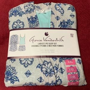 *NEW* Gloria Vanderbilt 3 Piece Sleep Set
